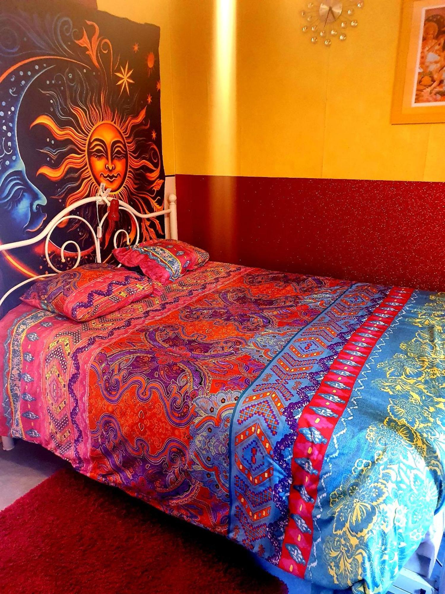 Bed And Breakfast Les Roses Multicolores Du 47 Fumel Exterior photo