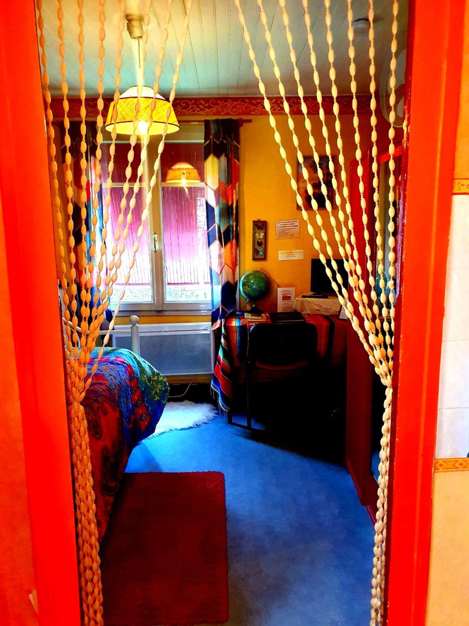 Bed And Breakfast Les Roses Multicolores Du 47 Fumel Exterior photo